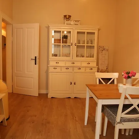 Apartment Adelinde *