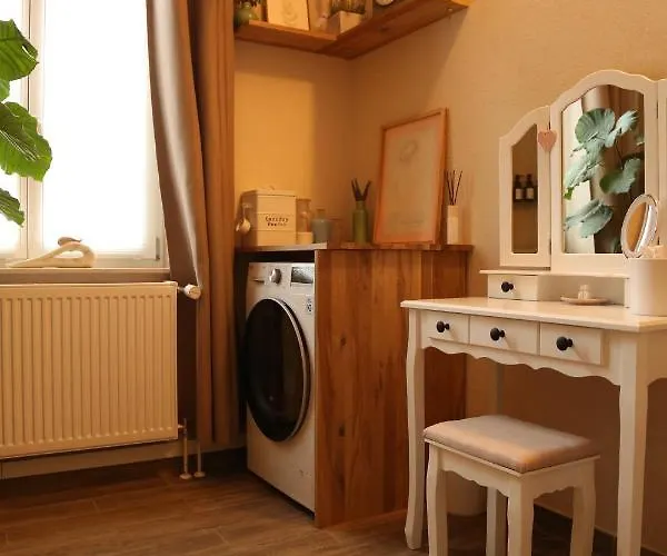 Adelinde * סטרומברג